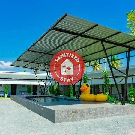 Oyo 533 Runya Poolvilla Prachuap Khiri Khan Luaran gambar
