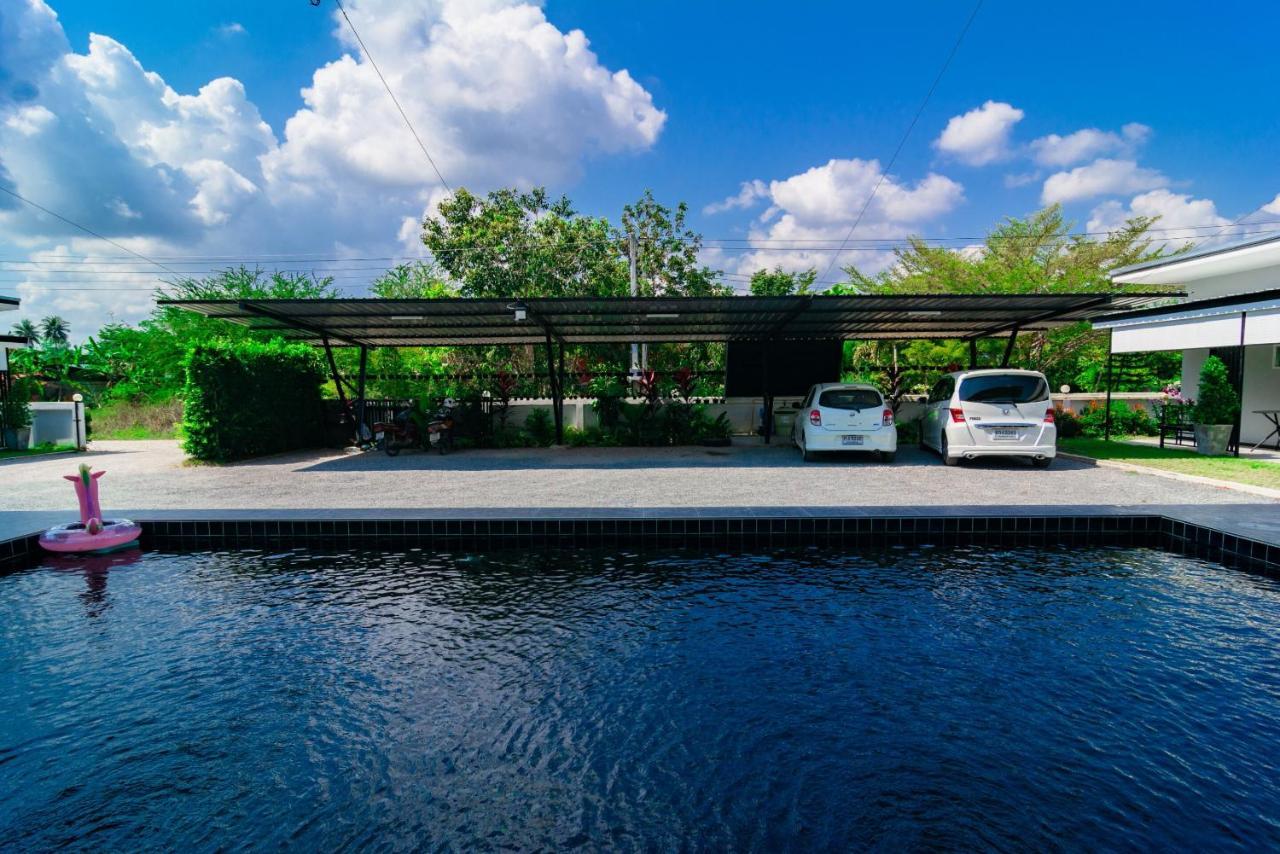 Oyo 533 Runya Poolvilla Prachuap Khiri Khan Luaran gambar