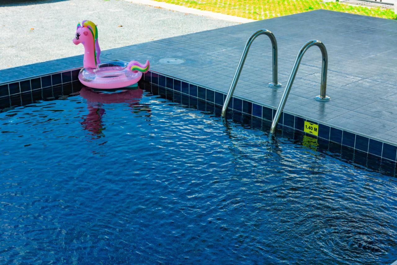 Oyo 533 Runya Poolvilla Prachuap Khiri Khan Luaran gambar